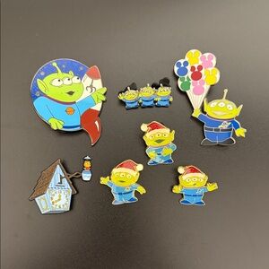 Disney pins bundle